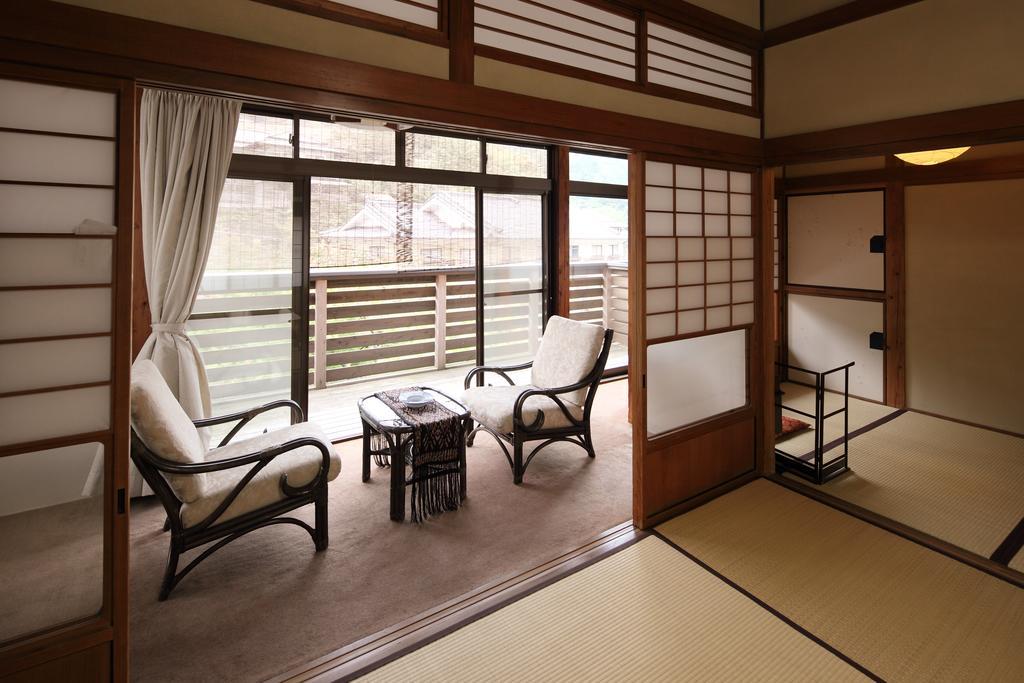 Shimizu Ryokan Юфу Екстериор снимка