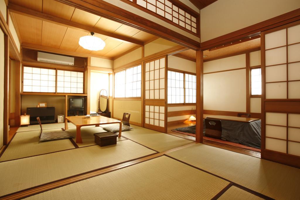 Shimizu Ryokan Юфу Екстериор снимка